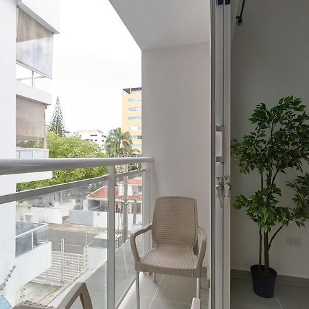Dom. Rep. Exclusive 2 Bed Apt. Evaristo Morales سانتو دومينجو المظهر الخارجي الصورة