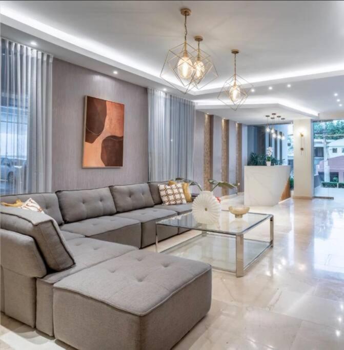 Dom. Rep. Exclusive 2 Bed Apt. Evaristo Morales سانتو دومينجو المظهر الخارجي الصورة