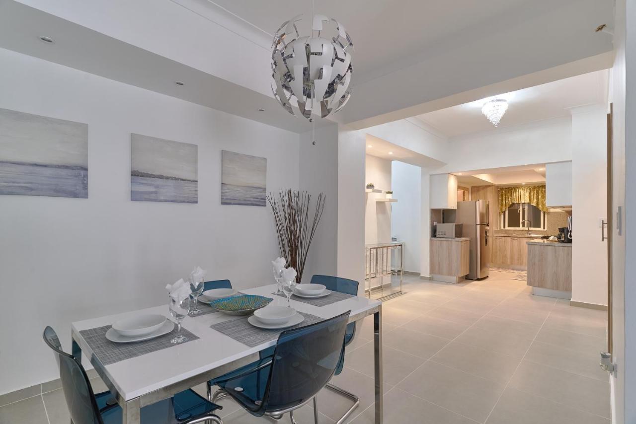 Dom. Rep. Exclusive 2 Bed Apt. Evaristo Morales سانتو دومينجو المظهر الخارجي الصورة