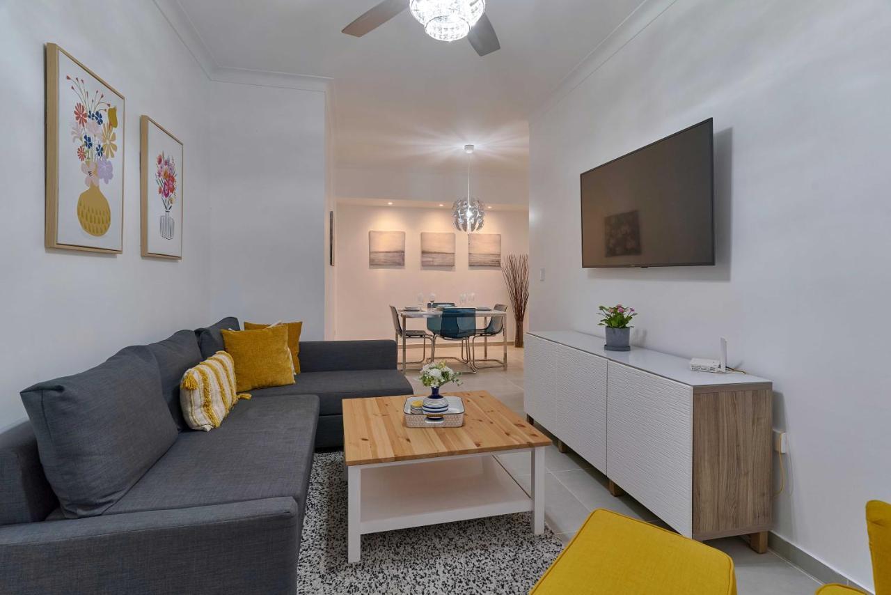 Dom. Rep. Exclusive 2 Bed Apt. Evaristo Morales سانتو دومينجو المظهر الخارجي الصورة