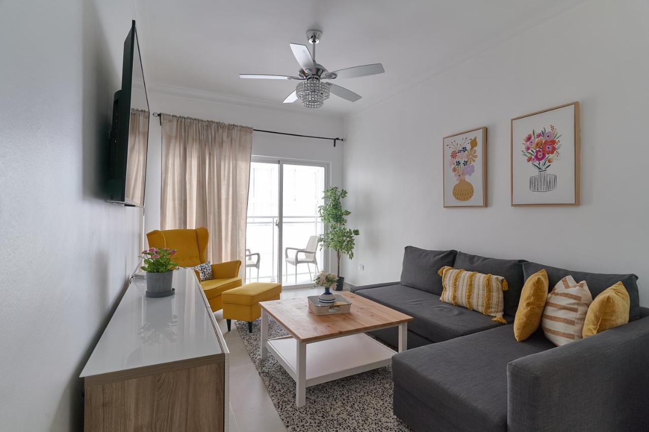 Dom. Rep. Exclusive 2 Bed Apt. Evaristo Morales سانتو دومينجو المظهر الخارجي الصورة