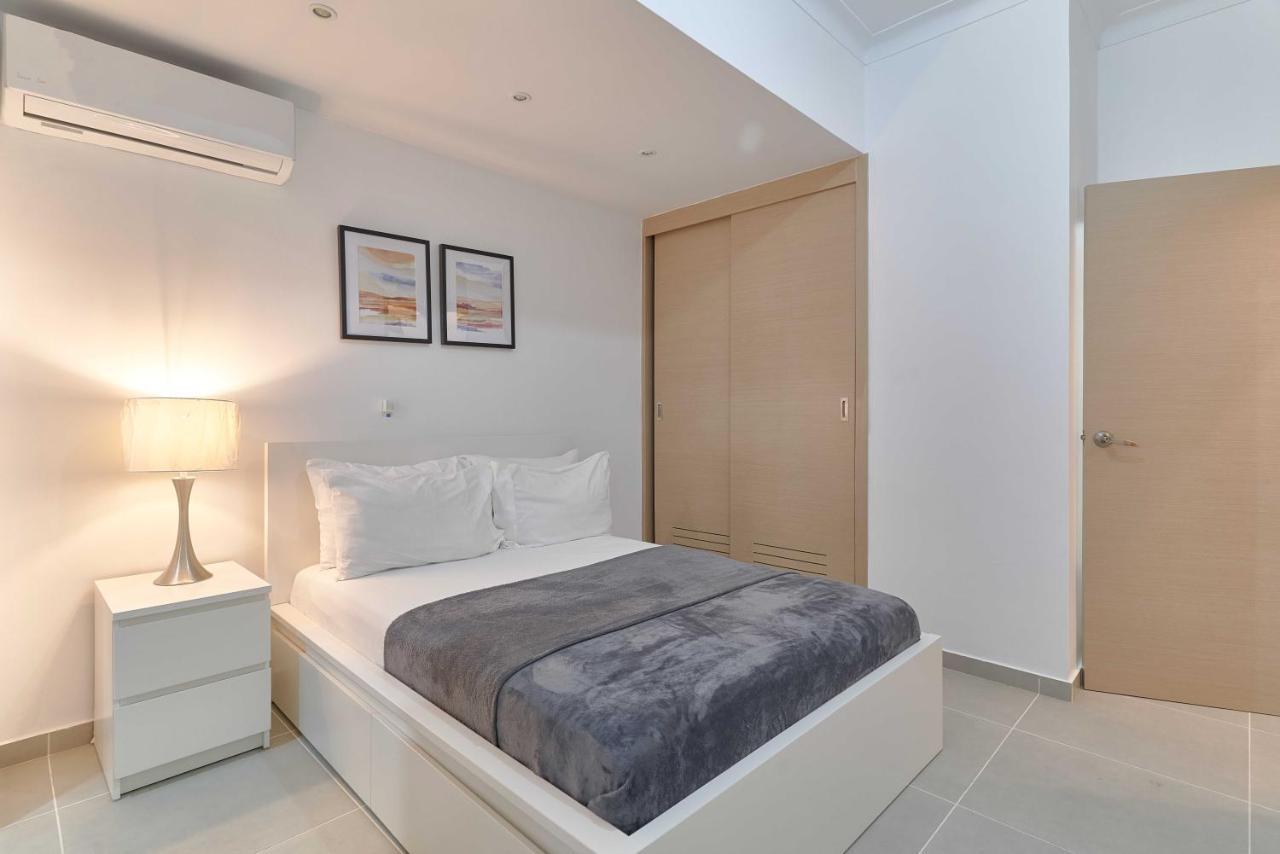 Dom. Rep. Exclusive 2 Bed Apt. Evaristo Morales سانتو دومينجو المظهر الخارجي الصورة